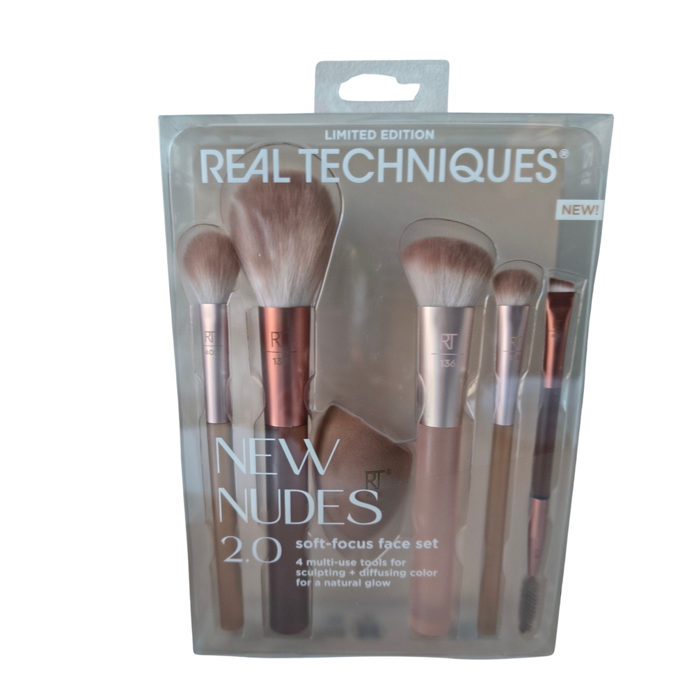 Real Techniques New Nudes 2.0 Soft-Focus Face Set Brushes LIMITED EDITION